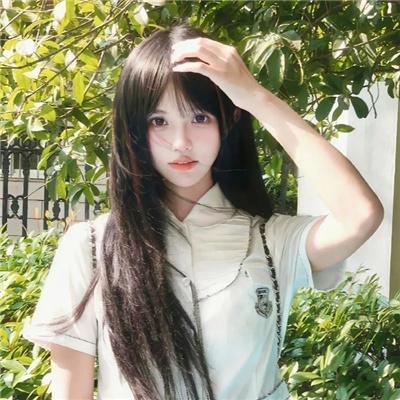 少年与水球